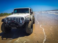 Jeep Beach_wallpaper.jpg