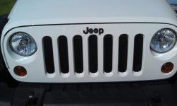 JEEP GRILL med .jpg