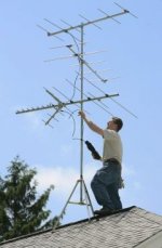 medium_dtv%20antenna%20vertical.jpg