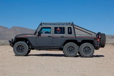 049-wild-boar-2012-jeep-wangler-jk-hellcat-6x6[1].jpg