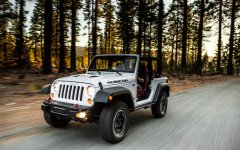 2013-Jeep-Wrangler-Rubicon-10th-Anniversary-Edition-White 2 dr.jpg