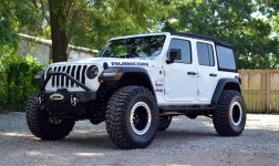 ROAM - JL Front Bumper and Side Armor Steps 003.jpg