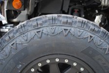 35in tires n wheels resize14.jpg