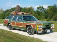 the-family-truckster-vacation-movie-car-chevy-chase-movie-cars-full-size-chevy-800x600.jpg
