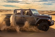 2020-jeep-gladiator-mojave-102-1580745765.jpg