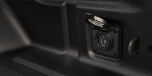 2020-Jeep-Gladiator-Exterior-Truck-Bed-Power-Outlet.jpg.img.1440.jpg