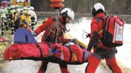 hoisting-unconscious-patients-adac-rescue-helicopter.jpg