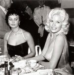 Sophia-Loren-Jayne-Mansfield+29.jpg