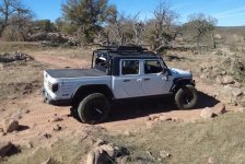 20230114 Tyson Jeep at Wolf Caves - Mason, TXb.JPG