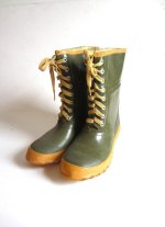 green-boots-5.jpeg