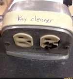 key_cleaner-3052347.jpg