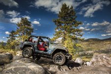 002-2013-jeep-wrangler-rubicon.jpg