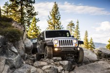 014-2013-jeep-wrangler-rubicon.jpg