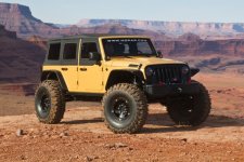 jeep-wrangler-sand-trooper-II-a.jpg