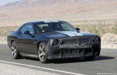 spy-shots-of-a-2015-dodge-challenger-srt8-powered-by-the-hellcat-supercharged-hemi-v-8_100435715.jpg