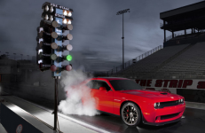 2015 Dodge Challenger SRT Photo Gallery - Autoblog - Google Chrome_2014-07-02_11-32-59.png