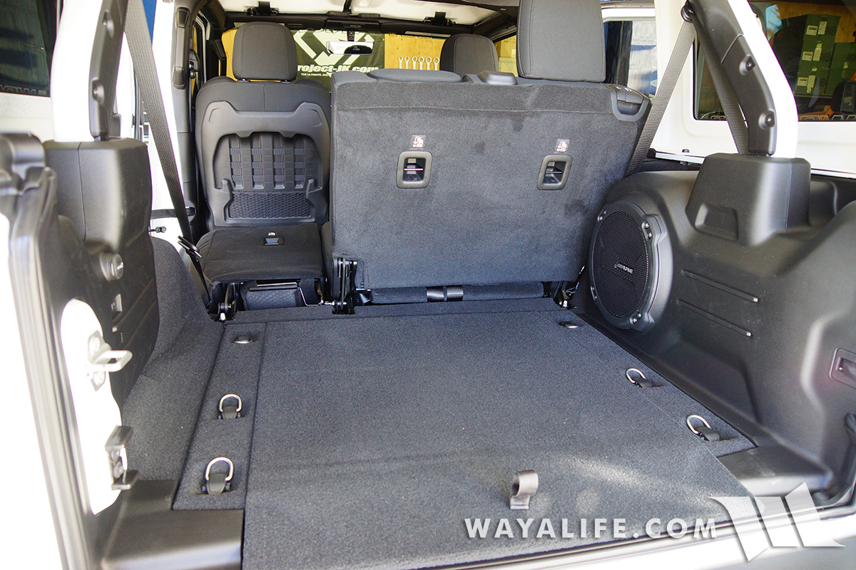 FIRST LOOK Inside JET Li - Jeep JL Wrangler Rubicon Unlimited Interior  Shots | Page 2 | WAYALIFE Jeep Forum