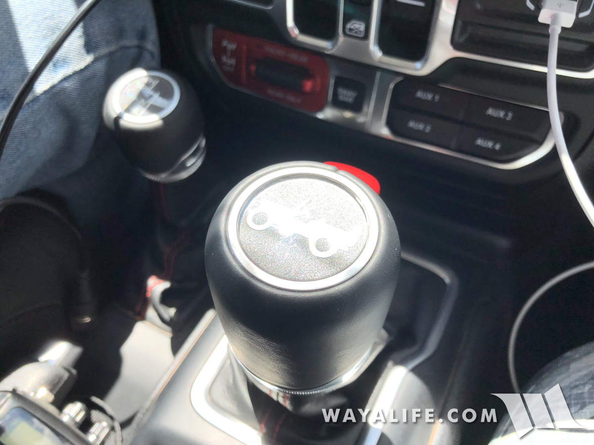 JL Wrangler shiny glaring shifter knob